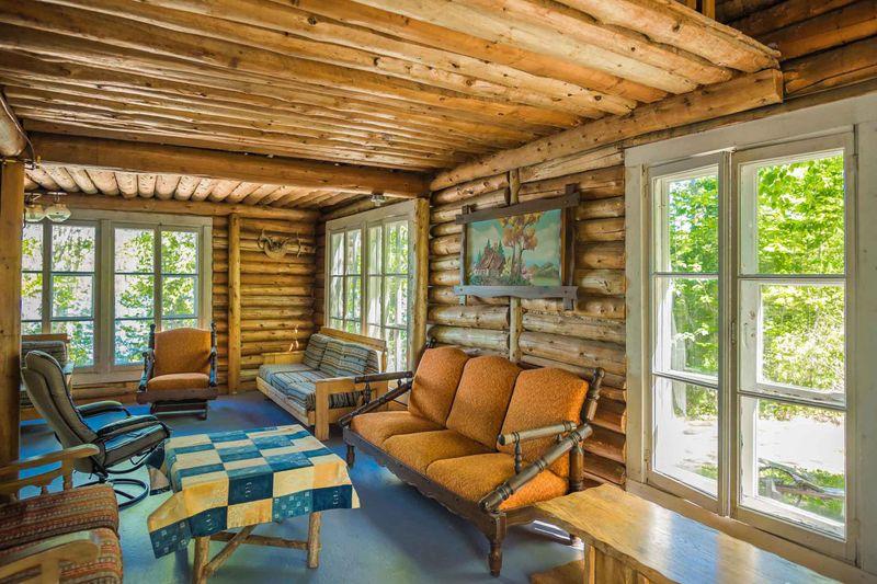 Chalet de la Couronne 1